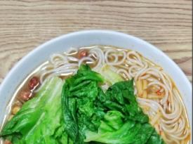 Guilin Lettuce Noodle Soup